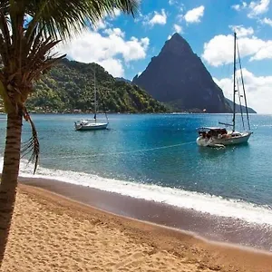 Apartment Soleil- Because Location Really Is Everything!, Soufriere